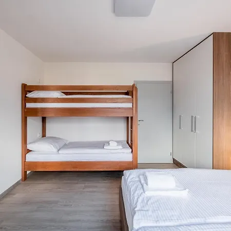Apartment Zabukem Mlynicky Dvur